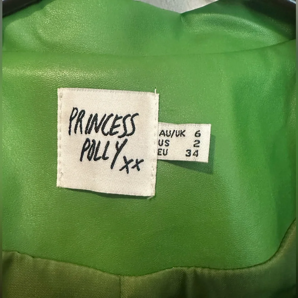 Princess Polly Jenner PU blazer green